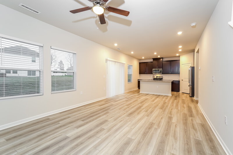 2,085/Mo, 215 Stillhouse Farm Dr Graham, NC 27253 Dining Room View
