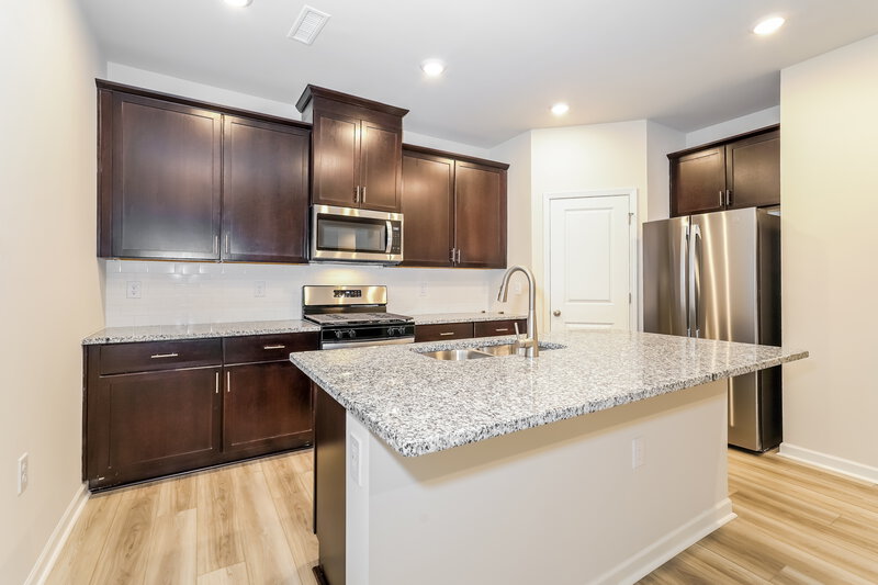 2,085/Mo, 215 Stillhouse Farm Dr Graham, NC 27253 Kitchen View