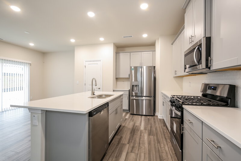 1,945/Mo, 1044 Cherry Stem Road Haw River, NC 27258 Kitchen View