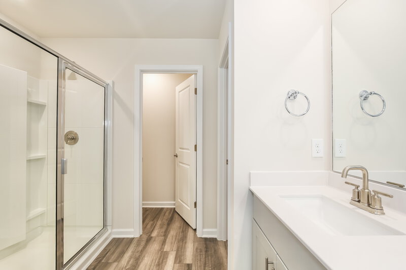 1,945/Mo, 1044 Cherry Stem Road Haw River, NC 27258 Main Bathroom View