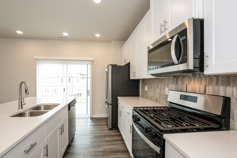 1,830/Mo, 1211 Sweet Cherry Drive Haw River, NC 27258 Kitchen View 2