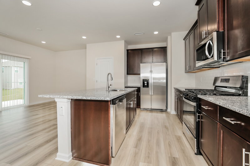 1,885/Mo, 1408 Orchard Hill Road Haw River, NC 27253 Kitchen View 2