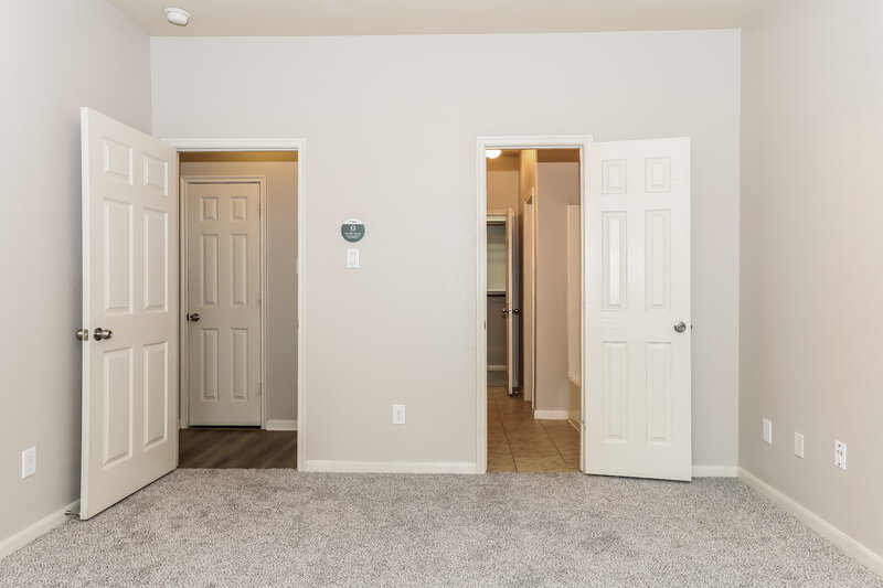 2,000/Mo, 13006 Echo Landing Dr Houston, TX 77070 Main Bedroom View 2