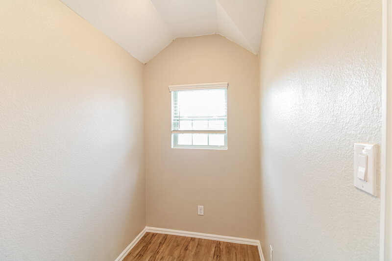 1,820/Mo, 1731 Sahara Dr Crosby, TX 77532 Bonus Room View