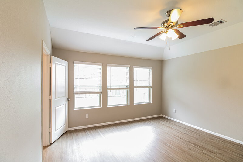 1,820/Mo, 1731 Sahara Dr Crosby, TX 77532 Main Bedroom View