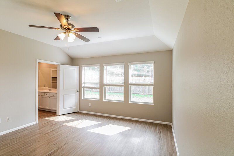 1,820/Mo, 1731 Sahara Dr Crosby, TX 77532 Main Bedroom View 2
