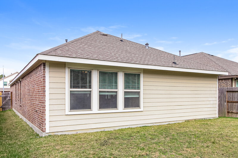 1,820/Mo, 1731 Sahara Dr Crosby, TX 77532 Rear View 3