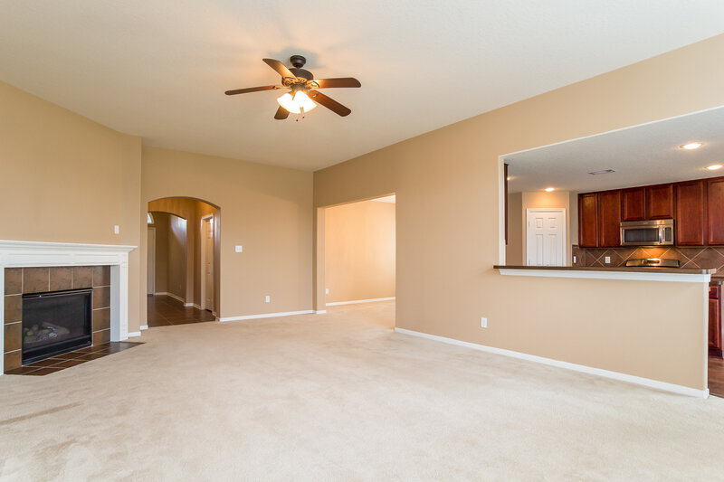2,030/Mo, 17302 Cricket Mill Dr Humble, TX 77346 Living Room View 2