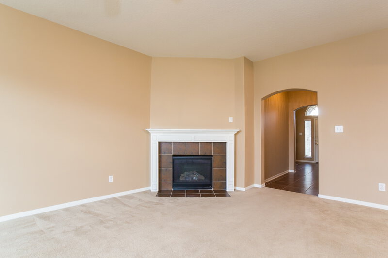 2,030/Mo, 17302 Cricket Mill Dr Humble, TX 77346 Living Room View 3