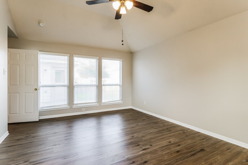 2,140/Mo, 17302 Cricket Mill Dr Humble, TX 77346 Main Bedroom View
