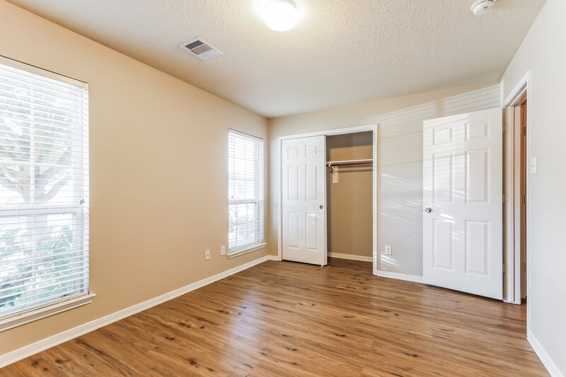 2,140/Mo, 17302 Cricket Mill Dr Humble, TX 77346 Bedroom View