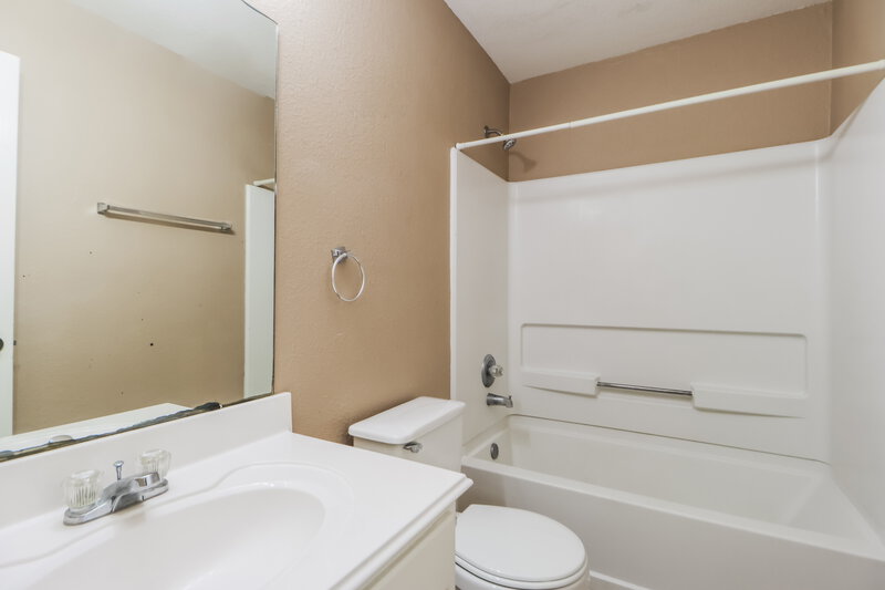 2,090/Mo, 16135 Cole Bridge Ln Cypress, TX 77429 Bathroom View