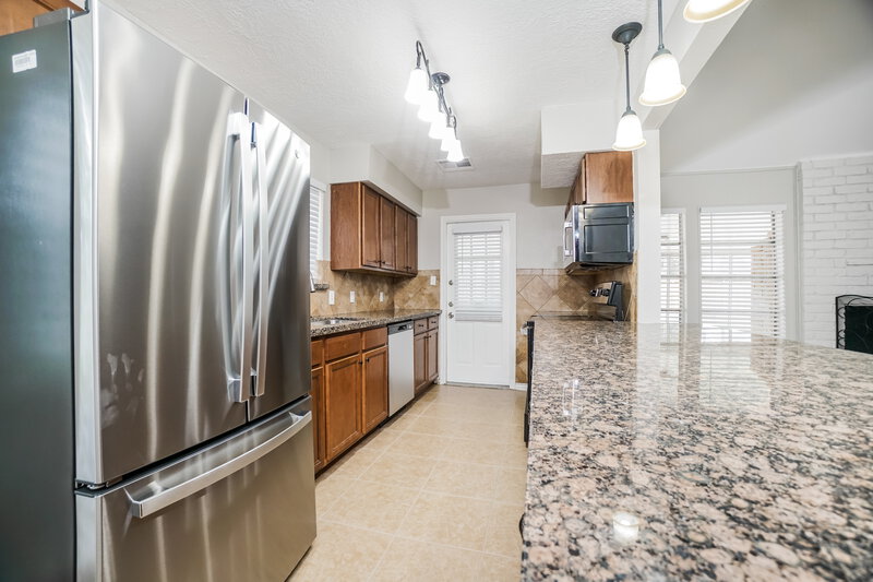 2,235/Mo, 17923 Loring Ln Spring, TX 77388 Kitchen View