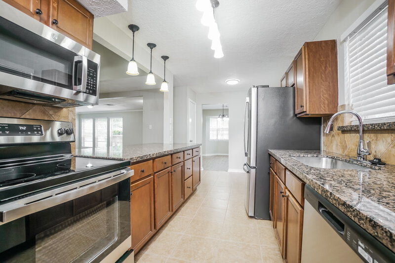 2,235/Mo, 17923 Loring Ln Spring, TX 77388 Kitchen View 2