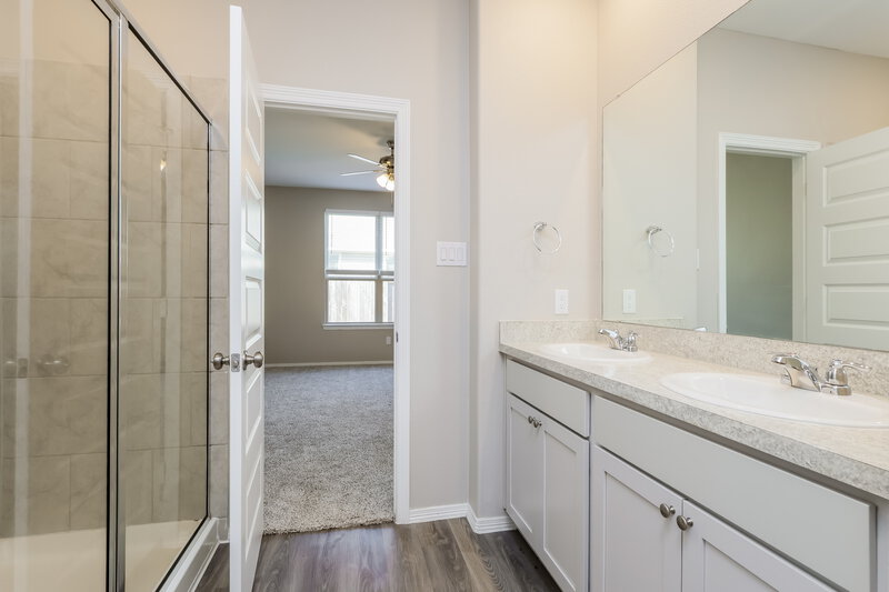 1,835/Mo, 16731 Rover Ln Porter, TX 77365 Main Bathroom View