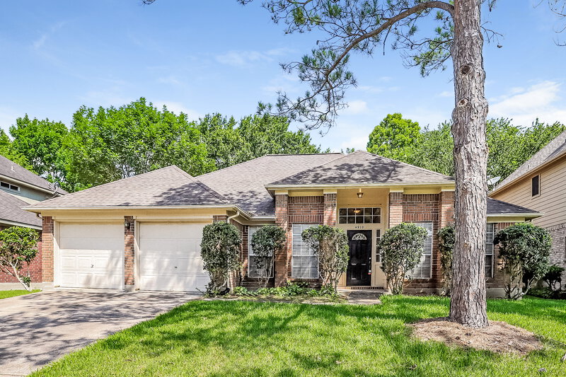 2,870/Mo, 4910 Stone Harbor Dr Friendswood, TX 77546 External View