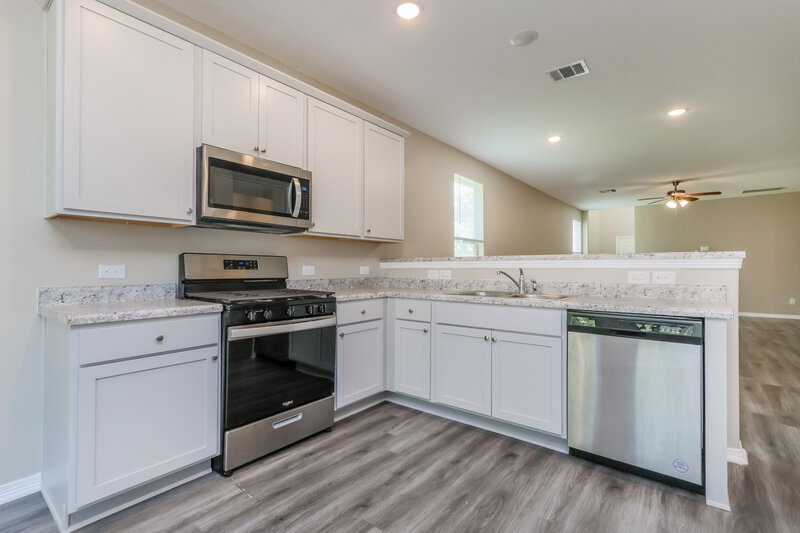 2,145/Mo, 21210 George Vancouver Ct Porter, TX 77365 Kitchen View