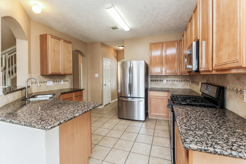 0/Mo, 20403 Louetta Crossing Dr Spring, TX 77388 Kitchen View 2