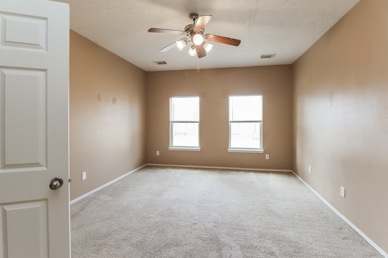 0/Mo, 20403 Louetta Crossing Dr Spring, TX 77388 Main Bedroom View