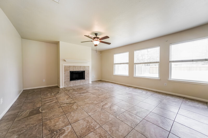 2,290/Mo, 16310 Ancient Forest Dr Humble, TX 77346 Living Room View