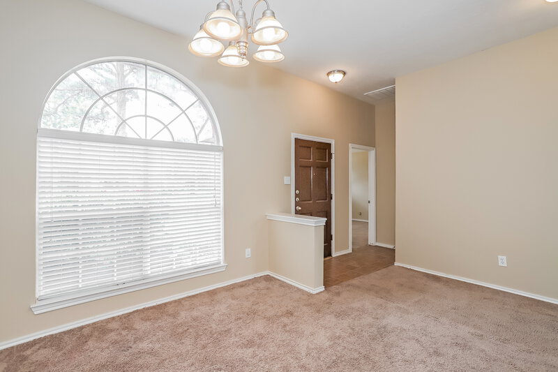 1,850/Mo, 1113 Glenbay Ct La Porte, TX 77571 Dining Room View 2