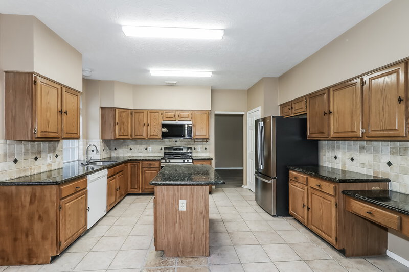 2,300/Mo, 11423 Willow Field Dr Cypress, TX 77429 Kitchen View