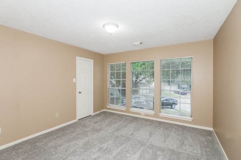 2,300/Mo, 11423 Willow Field Dr Cypress, TX 77429 Bedroom View 2