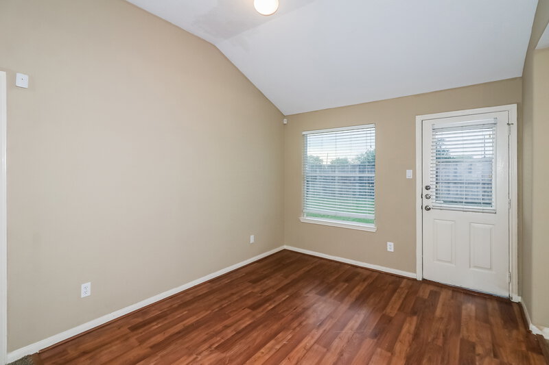 1,900/Mo, 3506 Greenleaf Lodge Ln Fresno, TX 77545 Dining Room View