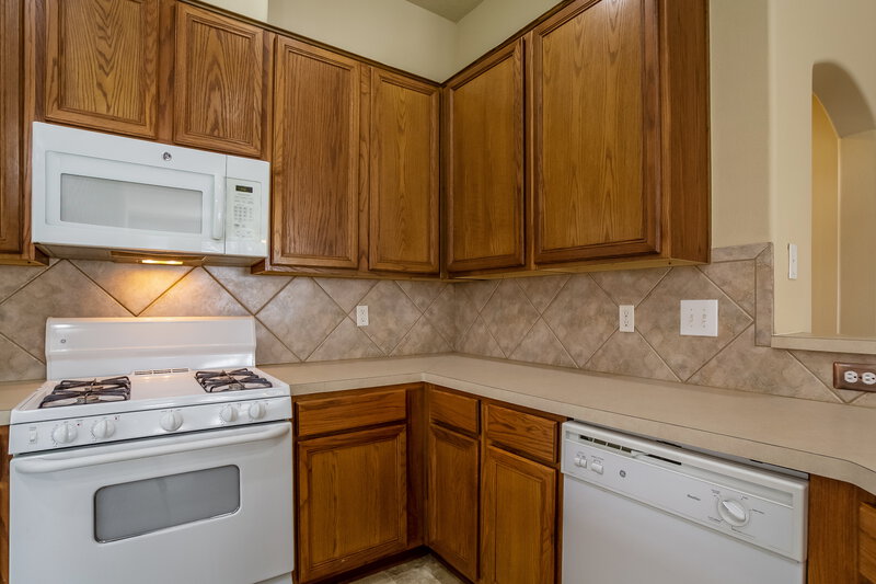 1,720/Mo, 4242 Tree Moss Pl Humble, TX 77346 Kitchen View 2