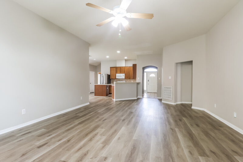 2,095/Mo, 4242 Tree Moss Pl Humble, TX 77346 Living Room View 3