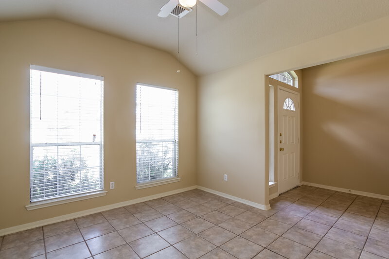 1,720/Mo, 4242 Tree Moss Pl Humble, TX 77346 Sitting Room View