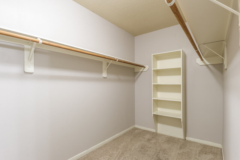 2,095/Mo, 4242 Tree Moss Pl Humble, TX 77346 Walk In Closet View