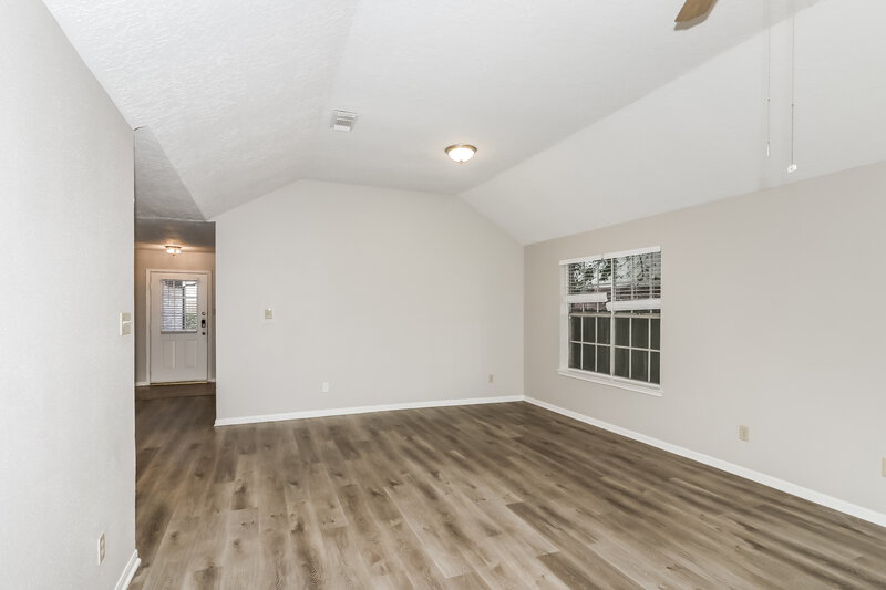 1,685/Mo, 16907 Dusty Mill Dr E Sugar Land, TX 77478 Dining Room View