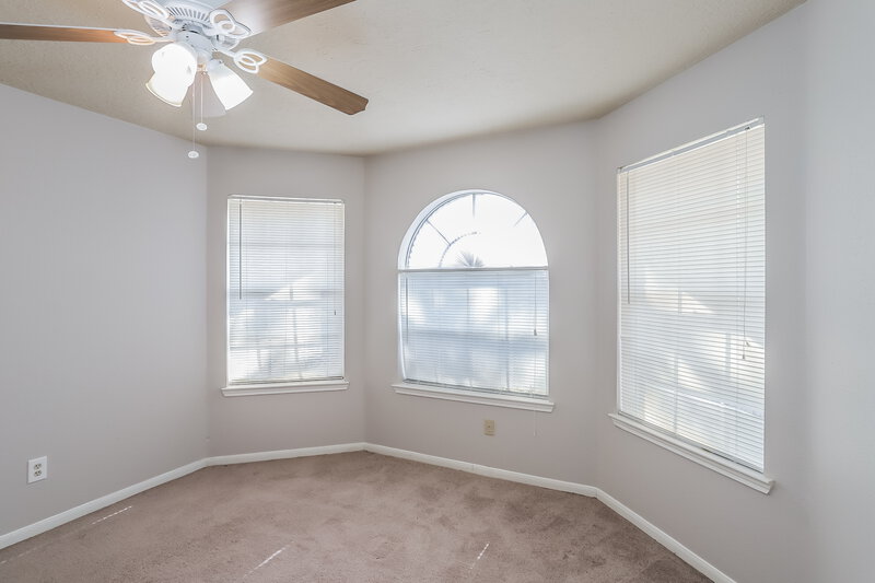 1,645/Mo, 16907 Dusty Mill Dr E Sugar Land, TX 77478 Bedroom View 4