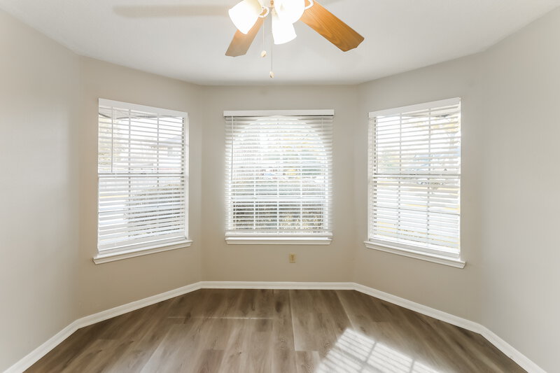 1,875/Mo, 16907 Dusty Mill Dr E Sugar Land, TX 77478 Bedroom View 2