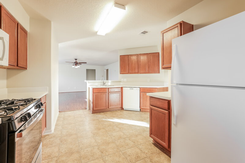 1,735/Mo, 4862 Fair Oak Dale Ln Humble, TX 77346 Kitchen View