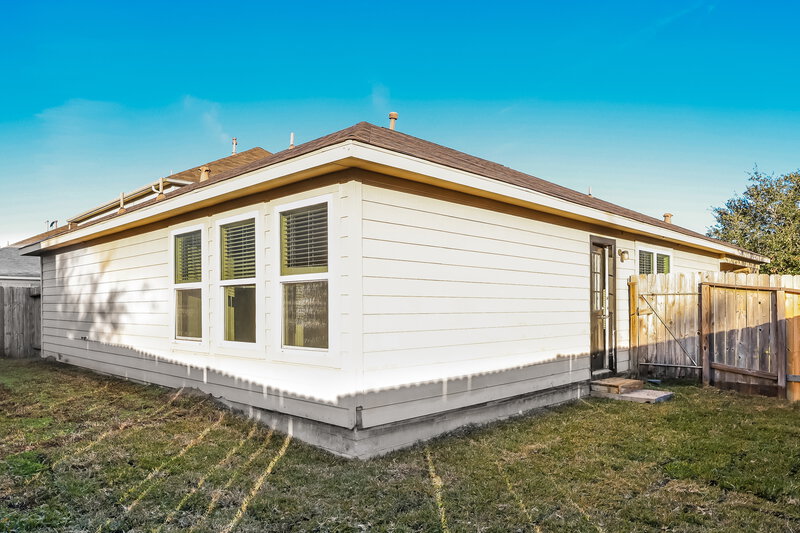 1,735/Mo, 4862 Fair Oak Dale Ln Humble, TX 77346 Rear View