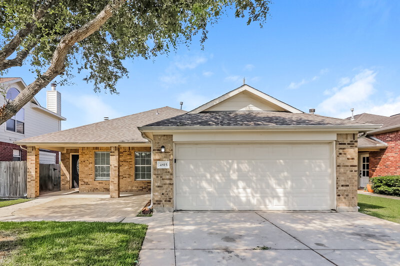 1,950/Mo, 4815 Chase More Dr Bacliff, TX 77518 External View
