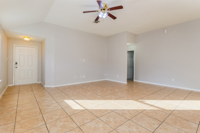 1,720/Mo, 2623 Merganser Ct Humble, TX 77396 Living Room View 2