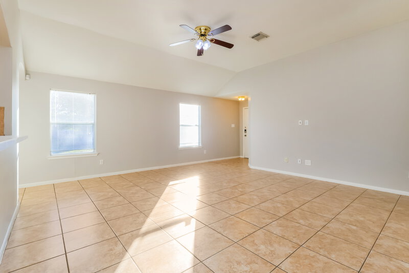 1,720/Mo, 2623 Merganser Ct Humble, TX 77396 Living Room View 3