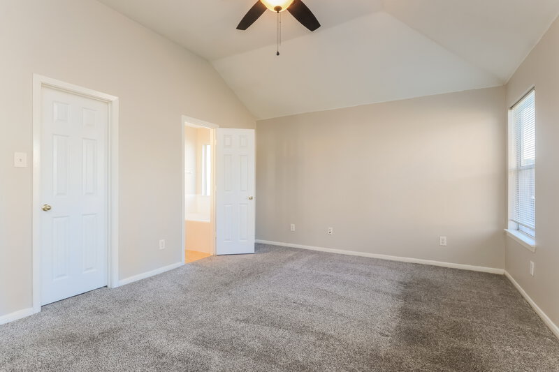 1,720/Mo, 2623 Merganser Ct Humble, TX 77396 Main Bedroom View