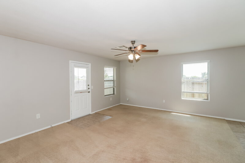 1,910/Mo, 21370 Beacon Springs Ln Katy, TX 77449 Living Room View