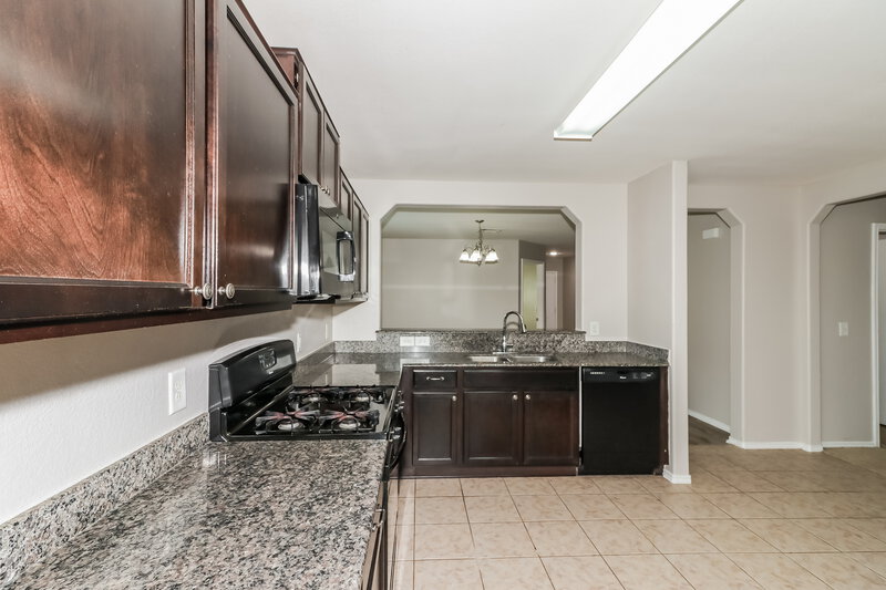 1,910/Mo, 21370 Beacon Springs Ln Katy, TX 77449 Kitchen View 2