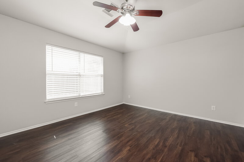 1,750/Mo, 1811 Adobe Stone Dr Humble, TX 77396 Main Bedroom View