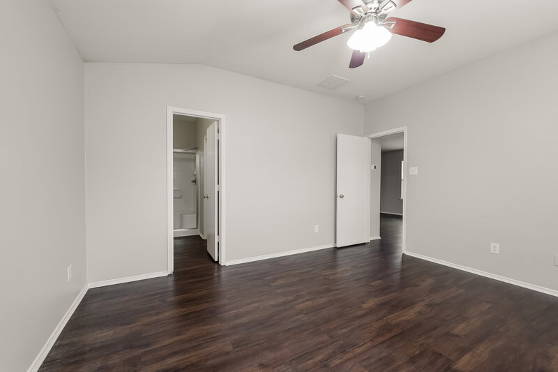 1,750/Mo, 1811 Adobe Stone Dr Humble, TX 77396 Main Bedroom View 2
