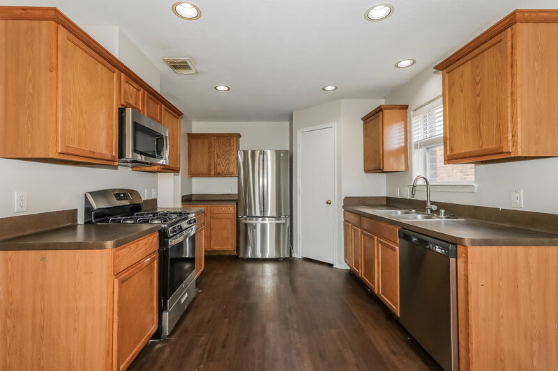 2,240/Mo, 9022 Sienna Sky Ct Richmond, TX 77407 Kitchen View