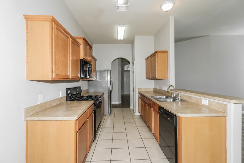 1,870/Mo, 5915 Ranch Riata Ct Katy, TX 77449 Kitchen View