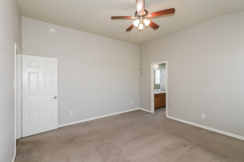 1,870/Mo, 5915 Ranch Riata Ct Katy, TX 77449 Main Bedroom View 2