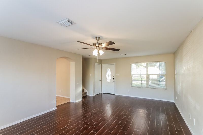 2,050/Mo, 5505 Rio Sabinas St Rosharon, TX 77583 Living Room View