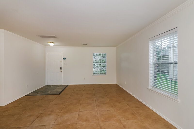 1,935/Mo, 16119 Chamomile Ct Houston, TX 77083 Family Room View